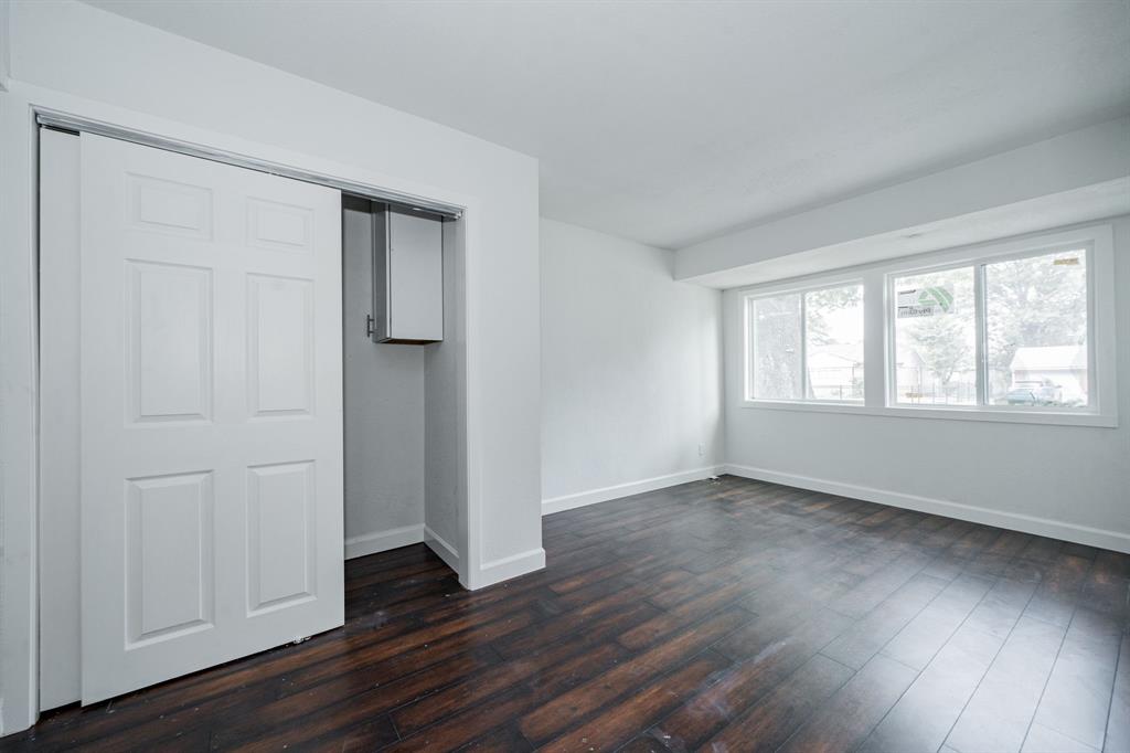 WYNNEWOOD - Residential