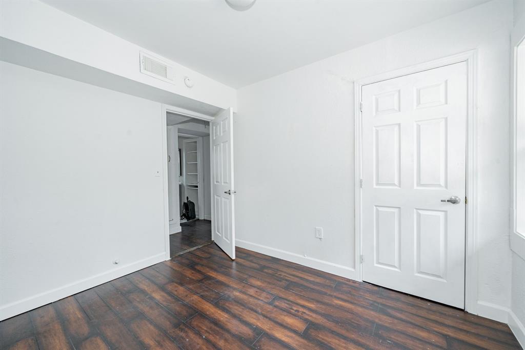 WYNNEWOOD - Residential