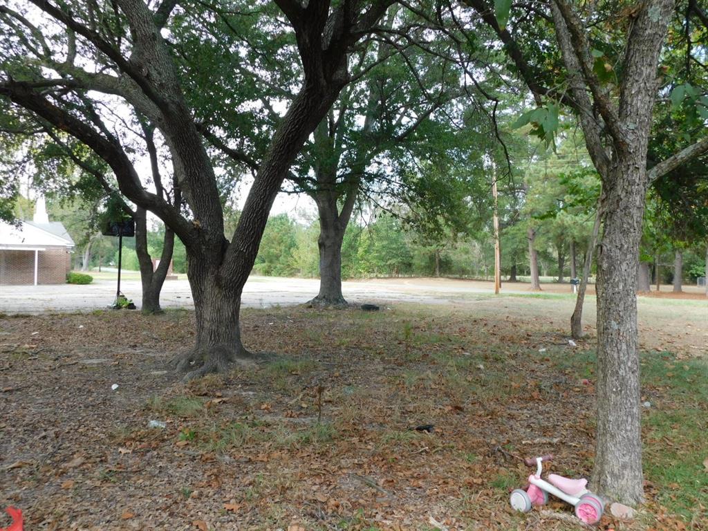 1643 Walnut Road
