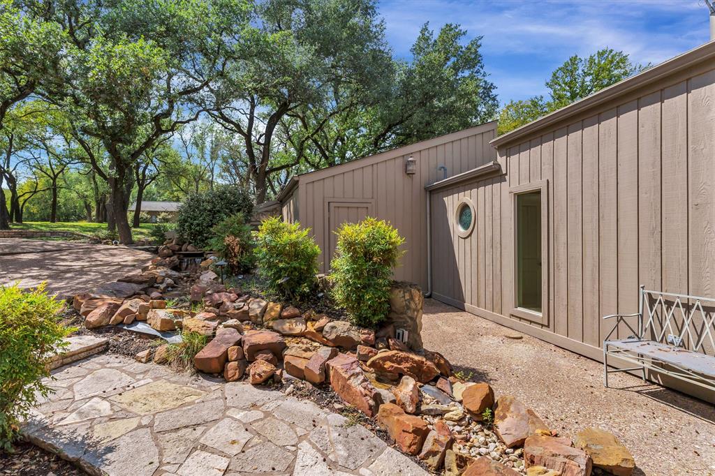6818 Westover Drive