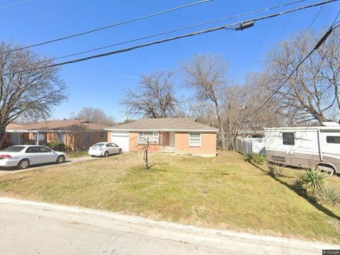 8008 Wyatt Drive White Settlement TX 76108