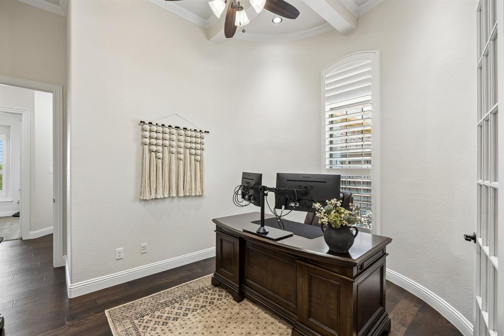 991 Waterview Drive