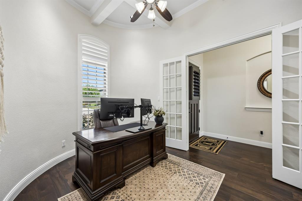 991 Waterview Drive