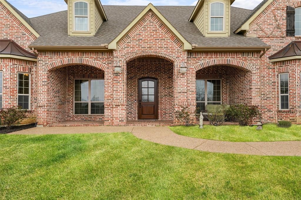 Photo of 415 Stoney Creek Boulevard, Sunnyvale, TX 75182 (MLS # 21197013)