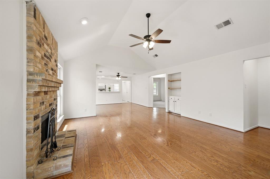 2300 Maplewood Trail