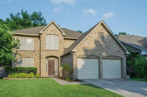 Photo of 2308 Mapleleaf Lane, Flower Mound, TX 75028 (MLS # 21331246)