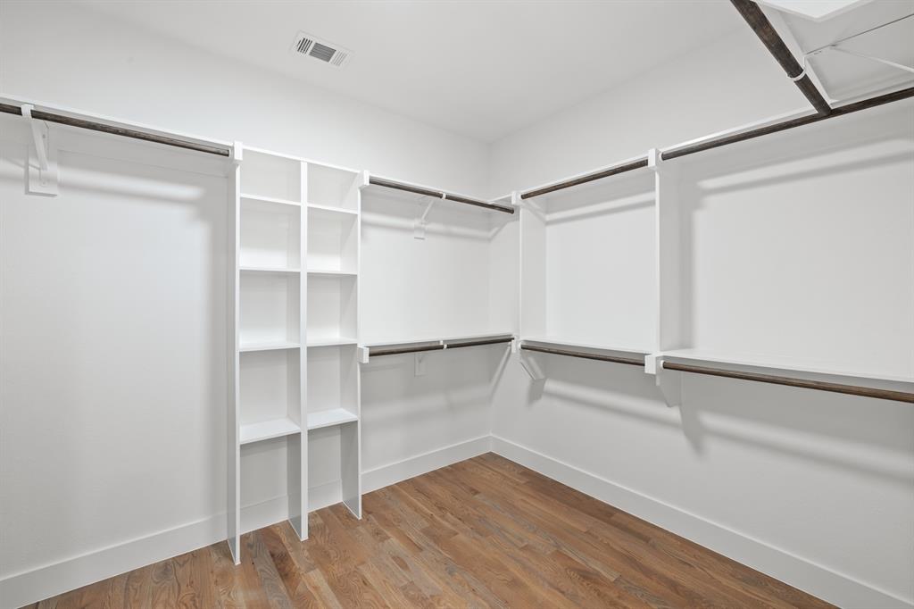 Robertson & Harris - Residential