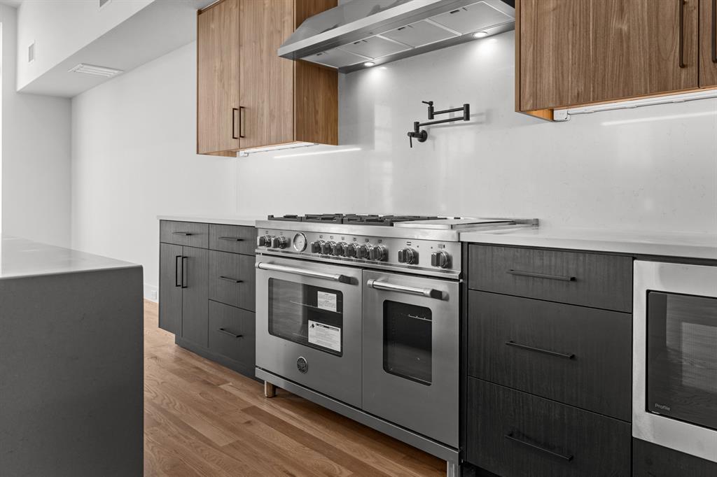 Robertson & Harris - Residential