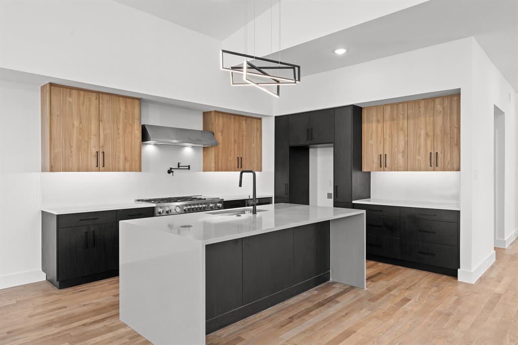 Robertson & Harris - Residential