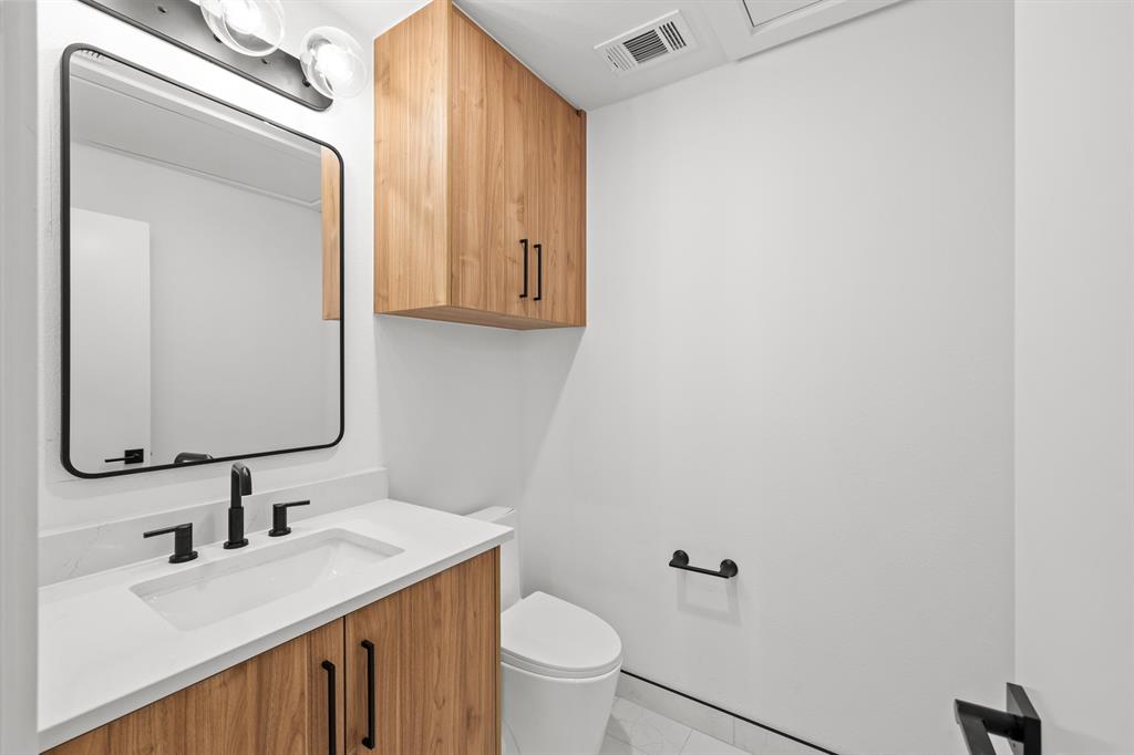 Robertson & Harris - Residential