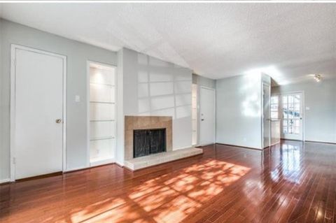 5232 Fleetwood Oaks Avenue 216 Dallas TX 75235
