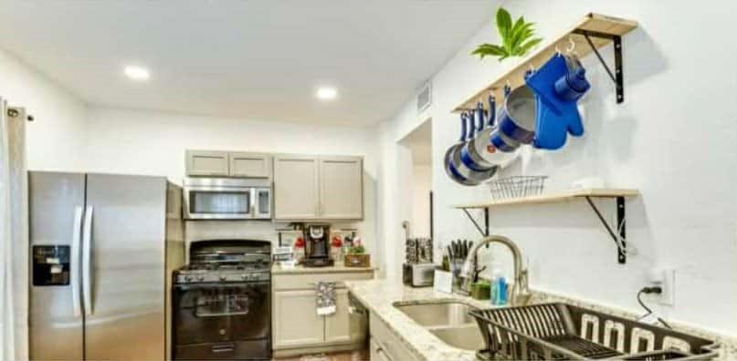 George J Bryans Rev - Residential Lease