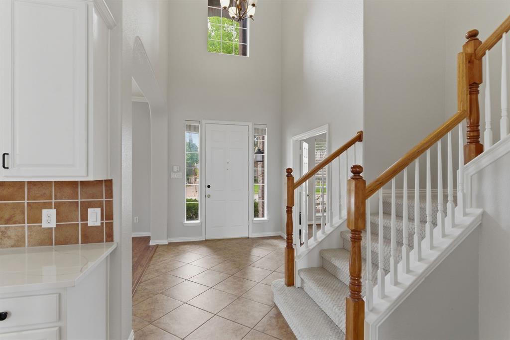 1117 Apache Lake Drive