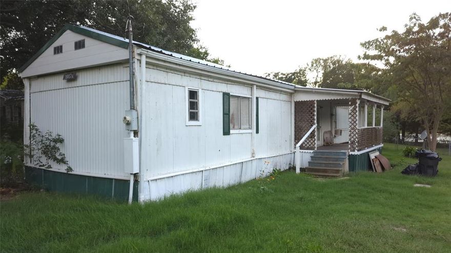 Discover the charm of this delightful 924-square-foot mobile home, nestled near the serene lakeside. Situated at 10174 Gaillard Lake Est, Wills Point, TX 75169, this cozy residence offers a peaceful retreat with convenient access to the scenic beauty of the surrounding area. This mobile home comes with a covered porch as well as an elevated patio. Property with easy accessibility to Lake Tawakoni providing ample opportunity to fish.