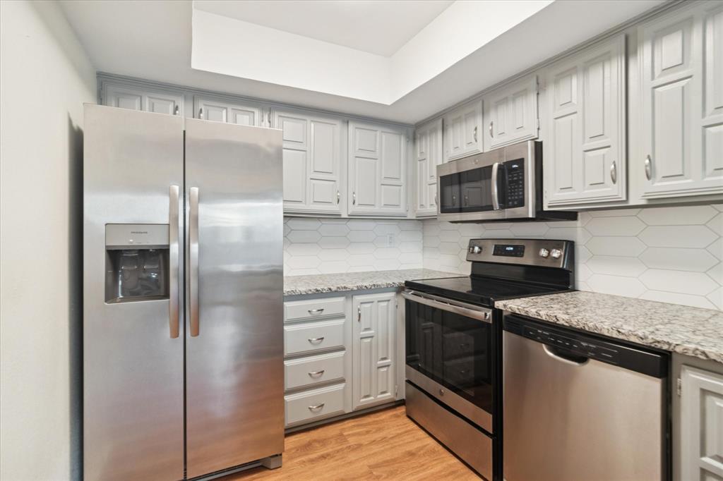 Lifescape Villas On Dublin Condos - Residential