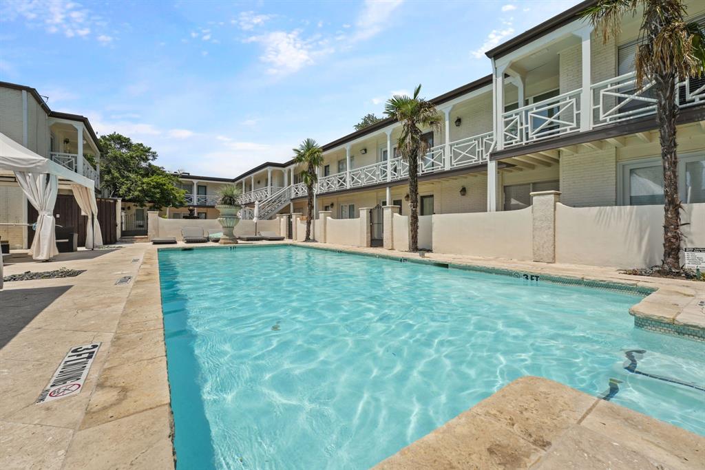 Bella Gardens Condos - Residential