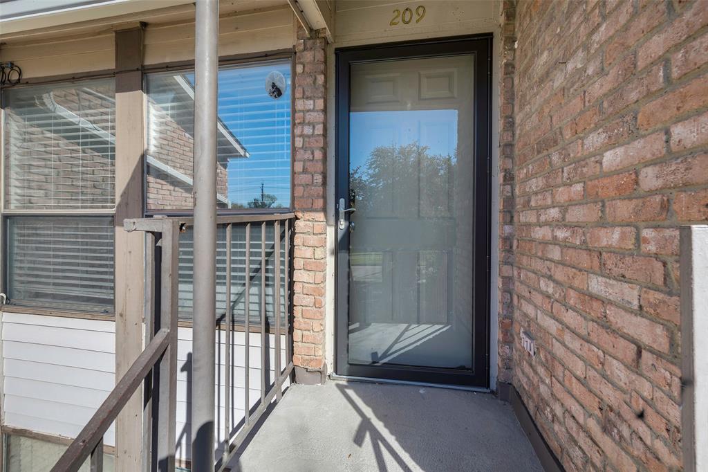 FAULKNER POINT 7 - Residential