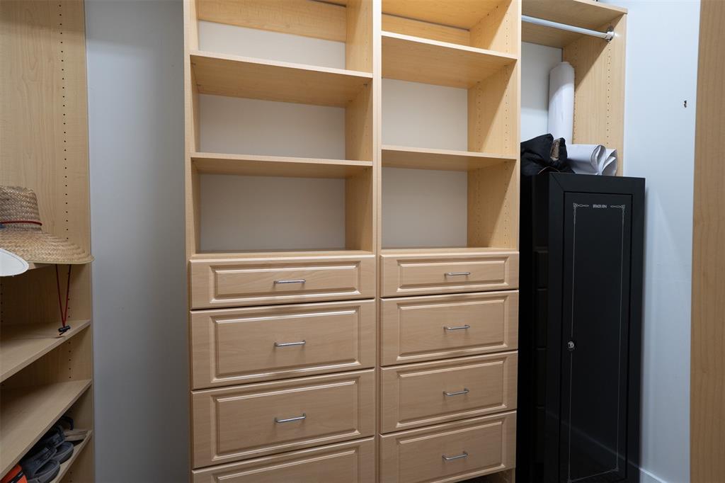 Texas & Pacific Lofts Condo - Residential