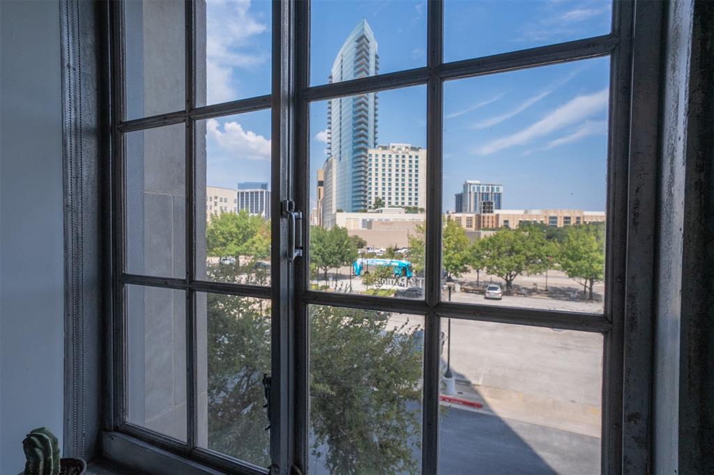 Texas & Pacific Lofts Condo - Residential