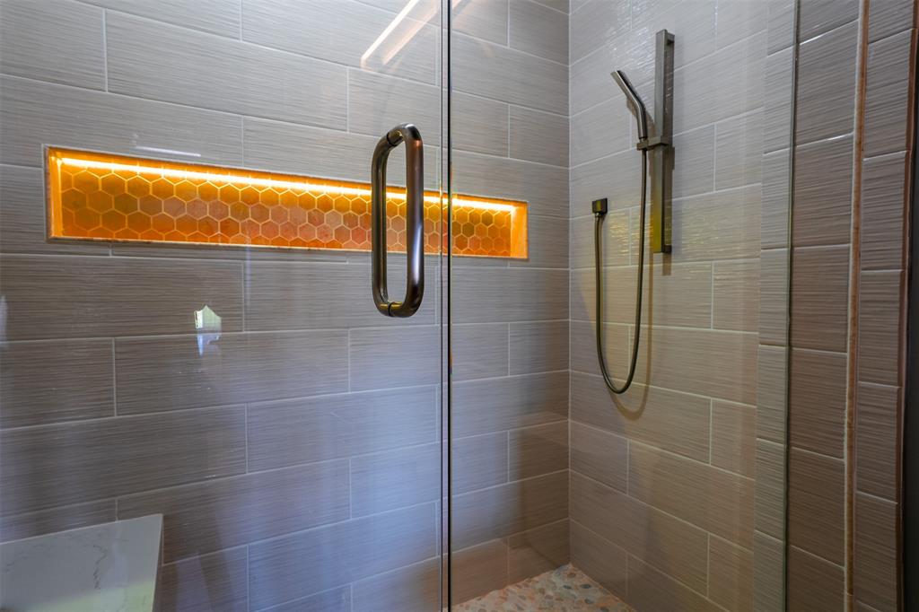 Texas & Pacific Lofts Condo - Residential