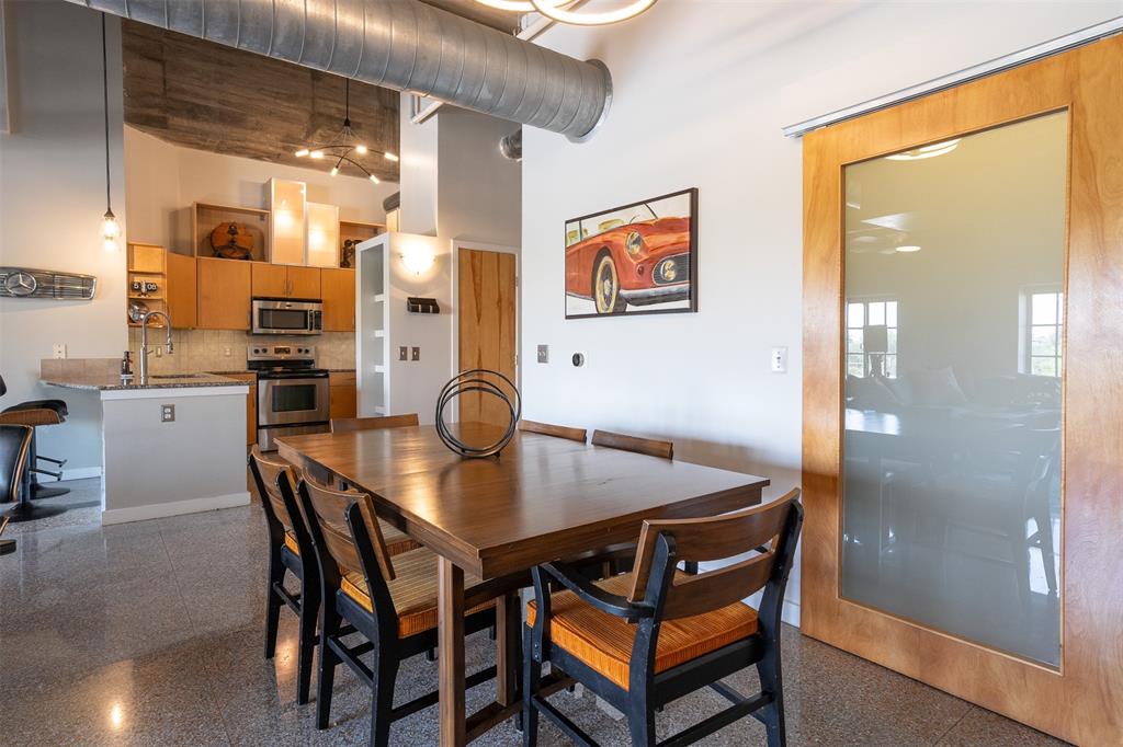 Texas & Pacific Lofts Condo - Residential