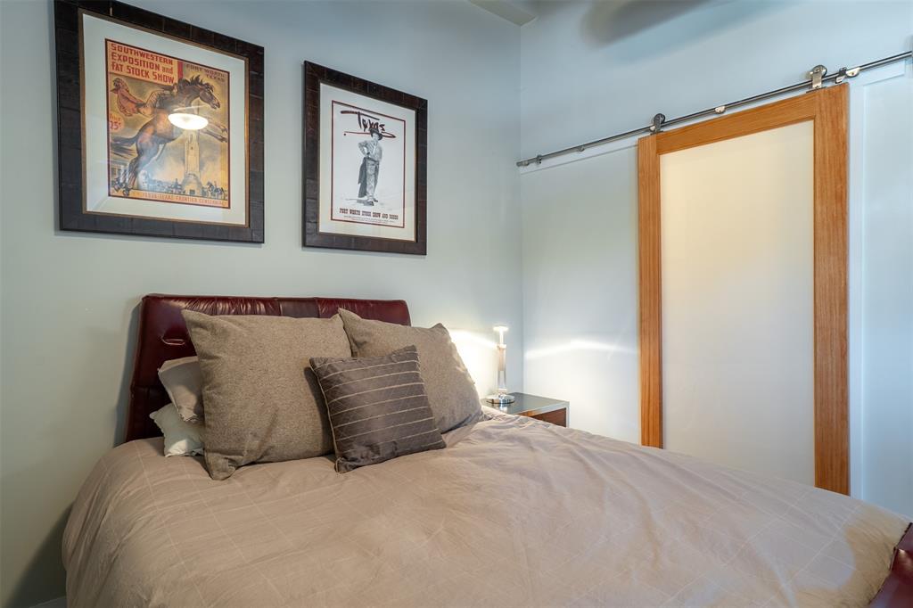 Texas & Pacific Lofts Condo - Residential