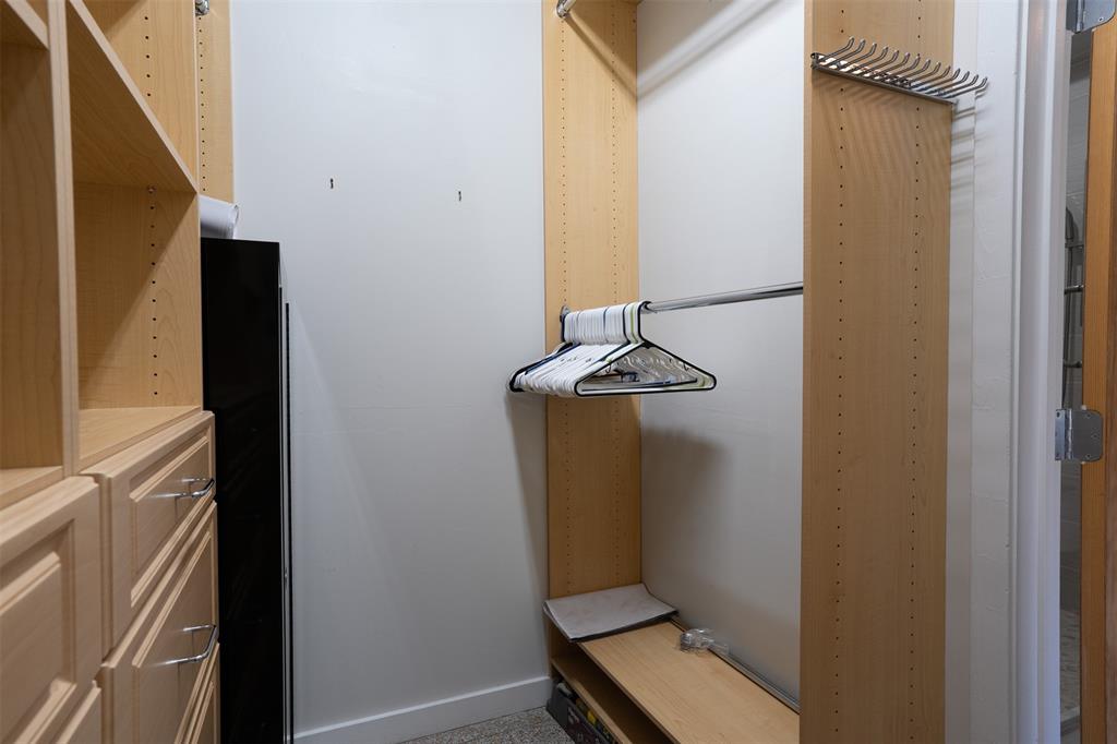 Texas & Pacific Lofts Condo - Residential