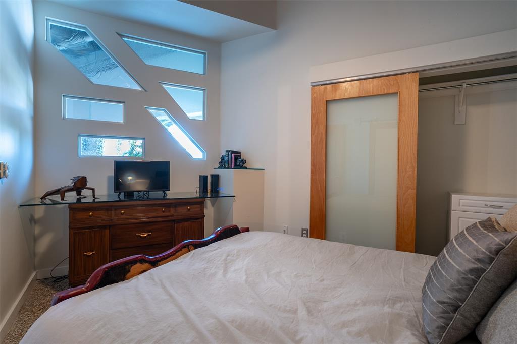 Texas & Pacific Lofts Condo - Residential