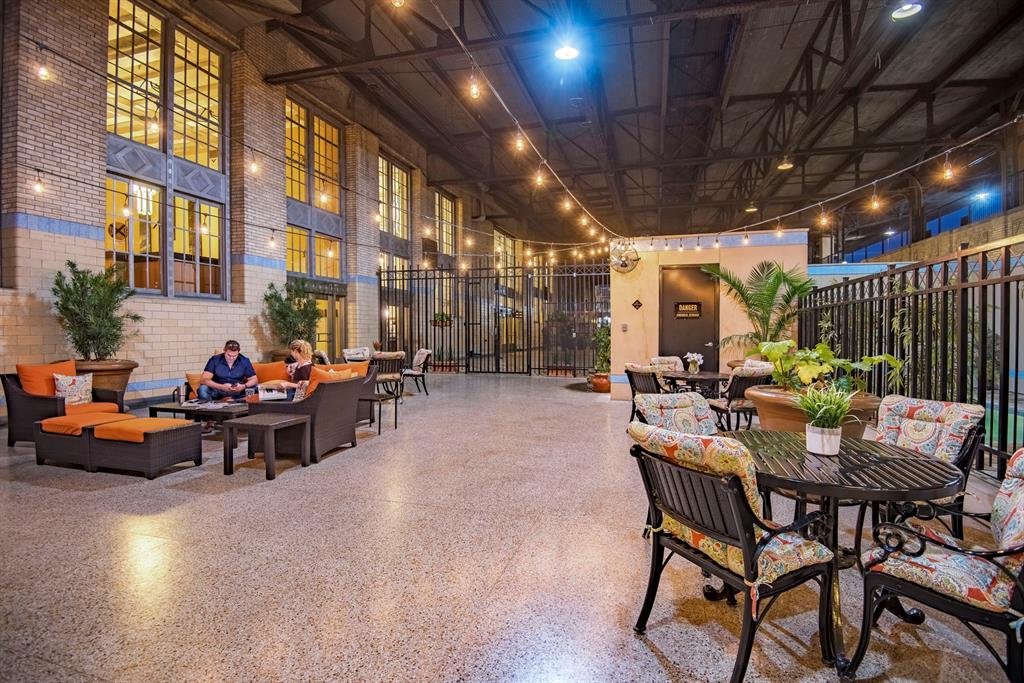 Texas & Pacific Lofts Condo - Residential