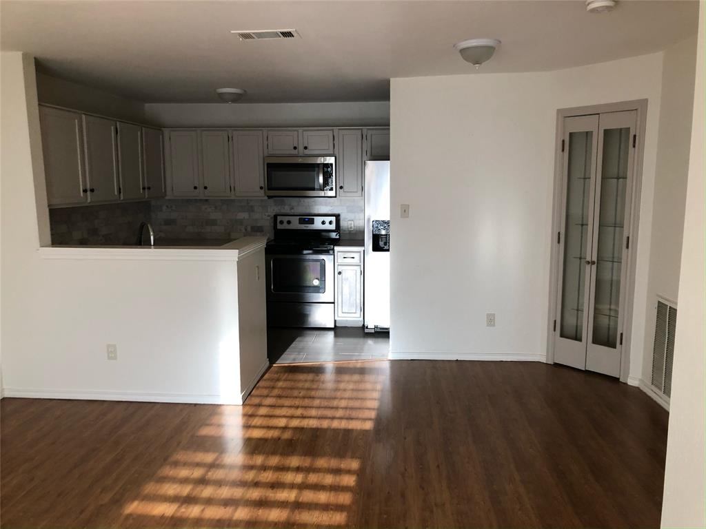 6108 Abrams Road 613