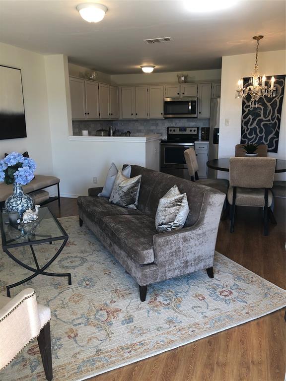 Sable Ridge Condos Ph 01-06 - Residential