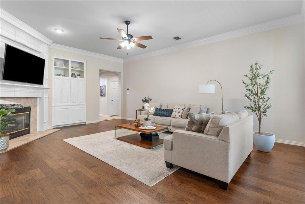 1405 Rollins Drive