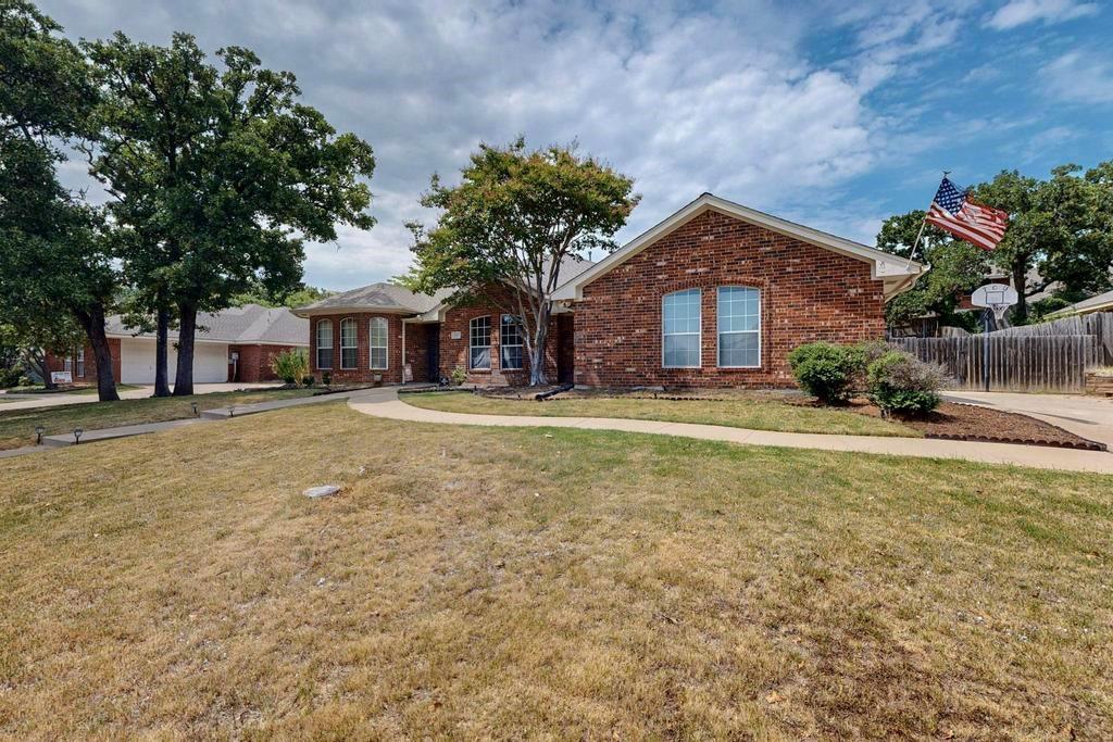 1247 Cross Creek Drive