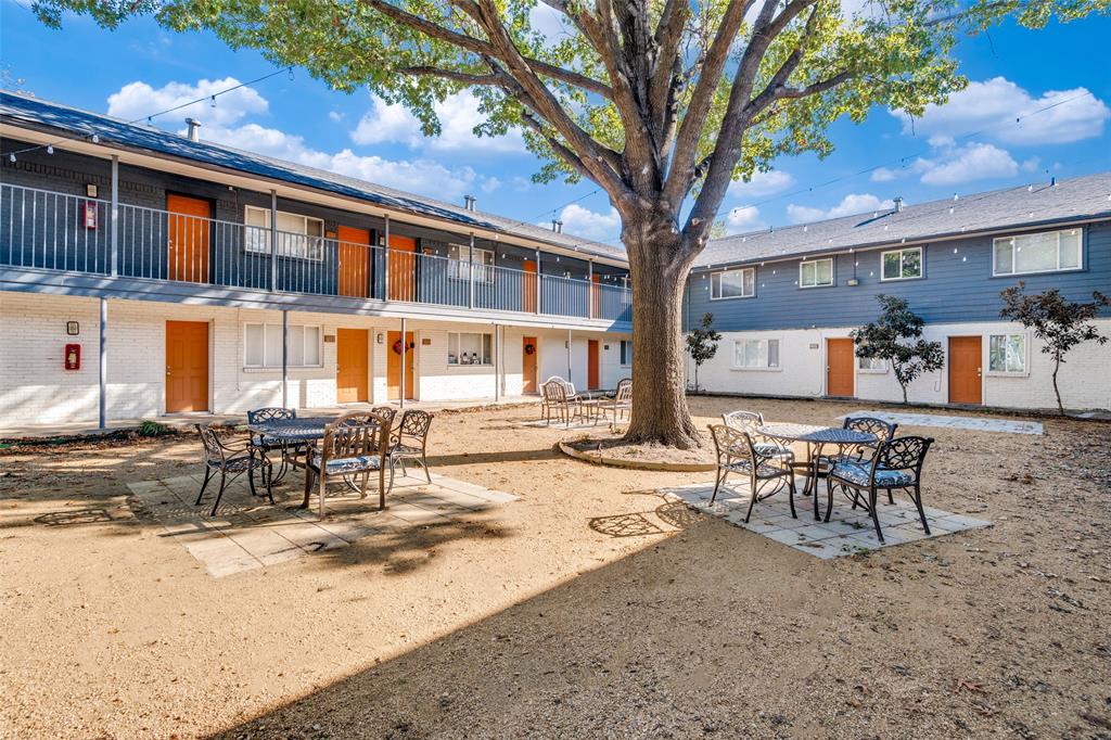 E H Rays - Residential Lease