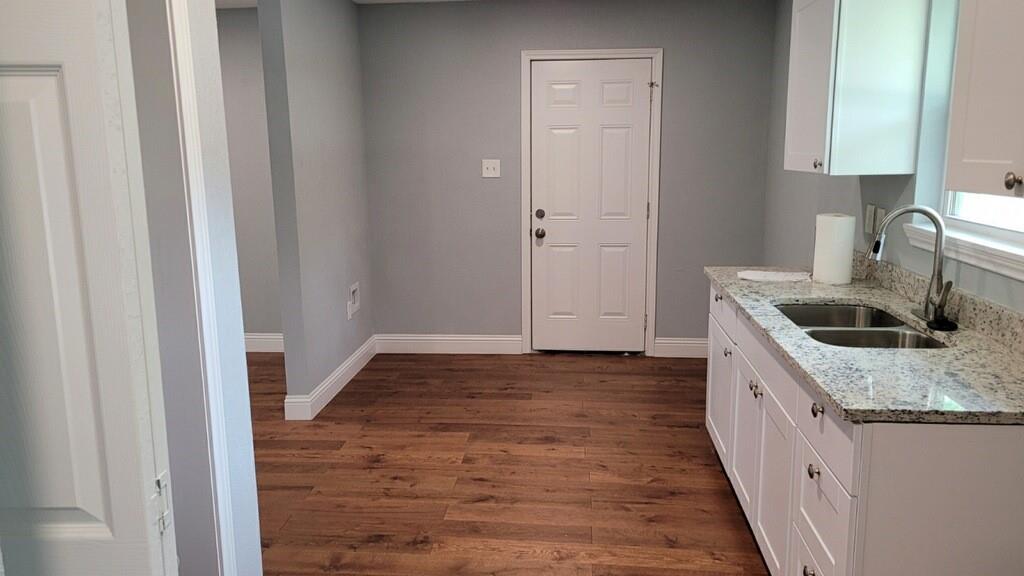 1102 Sproles Drive