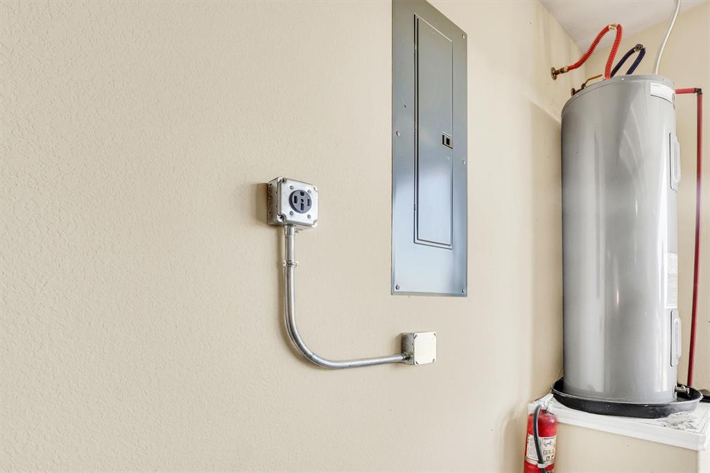 Colonial Acres - Residential