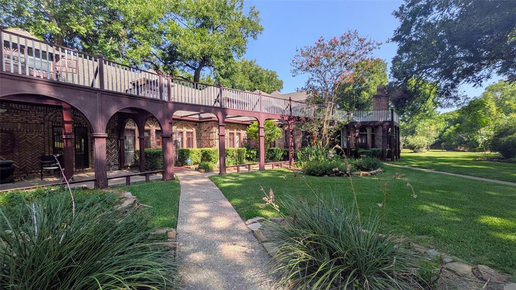 1431 S Houston School Road