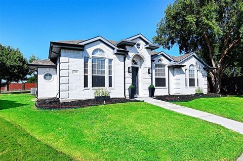 2216 Pinto Lane Lewisville TX 75067