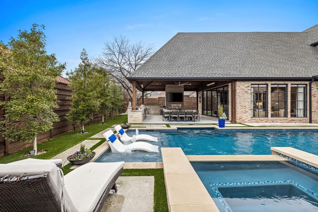 Pebble Brook At Willow Bend - Residential