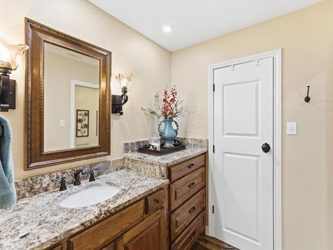 Tiny photo for 5008 Kemble Street, Fort Worth, TX 76103 (MLS # 21326904)