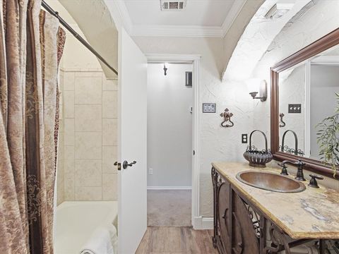 Tiny photo for 5008 Kemble Street, Fort Worth, TX 76103 (MLS # 21326904)