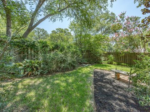 Tiny photo for 5008 Kemble Street, Fort Worth, TX 76103 (MLS # 21326904)