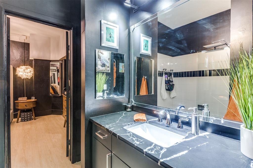 Texas & Pacific Lofts Condo - Residential