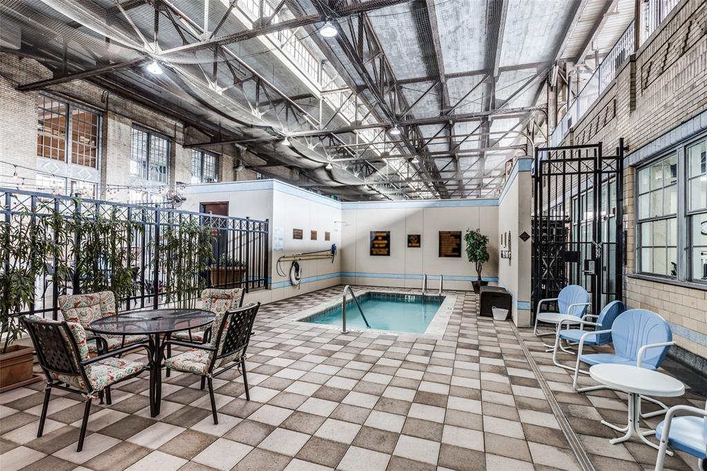 Texas & Pacific Lofts Condo - Residential