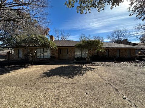 A home in Grand Prairie