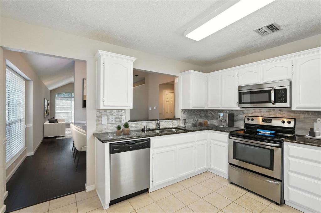 3055 Renaissance Court