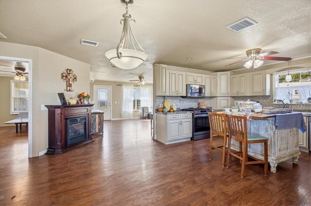 ACRES: 3.240 TRACT: 8 ABST: A53 A53 J S JOHNS - Residential