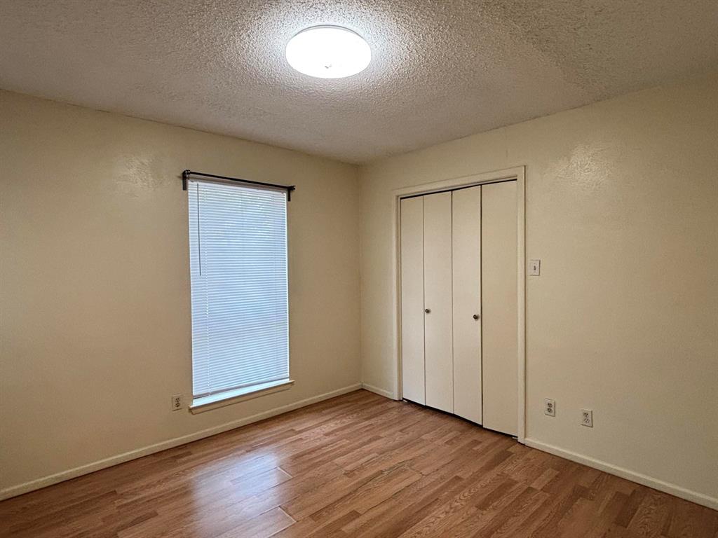 Meadow Park Estates Add - Residential Lease