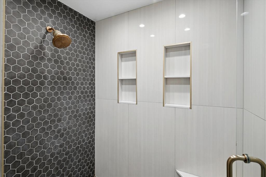 Preston Square Twnhm - Residential