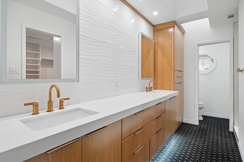 Preston Square Twnhm - Residential